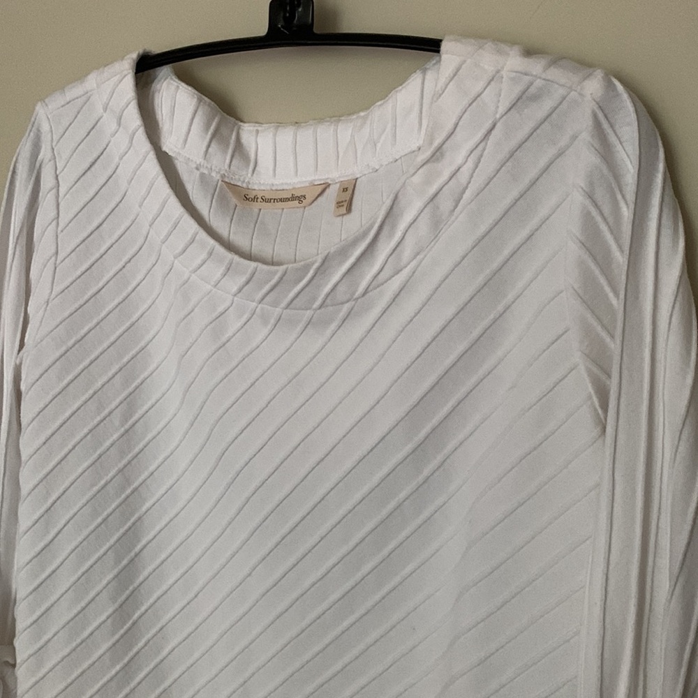 Soft Surroundings white tunic - Picture 2 of 10